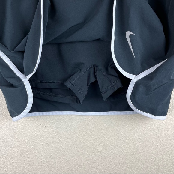 Nike Skort - Picture 5 of 10